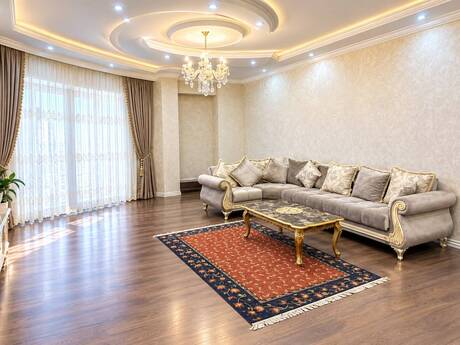 Ağ şəhərdə 3 otaqlı yeni tikili mənzil kirayə verilir, 130 m², 1 800 AZN/ay, şəkil 2 / 12
