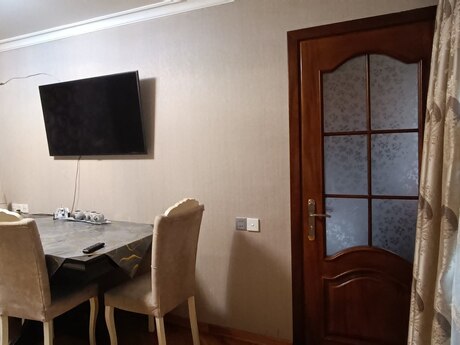 Elmlər Akademiyasında 2 otaqlı köhnə tikili mənzil satılır, 50 m², 165 000 AZN, şəkil 3 / 9