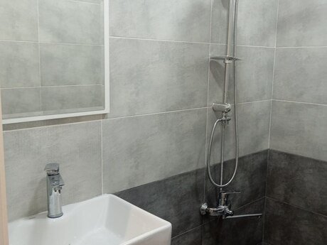 Nərimanovda 2 otaqlı köhnə tikili mənzil kirayə verilir, 52 m², 700 AZN/ay, şəkil 2 / 5