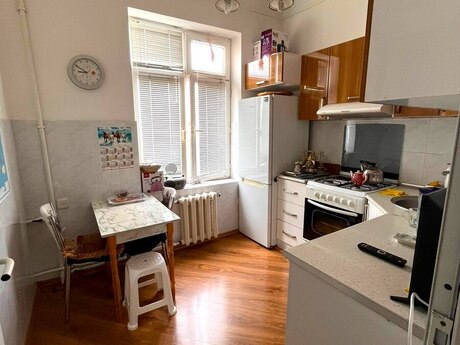 Elmlər Akademiyasında 2 otaqlı köhnə tikili mənzil satılır, 65 m², 207 000 AZN, şəkil 5 / 10