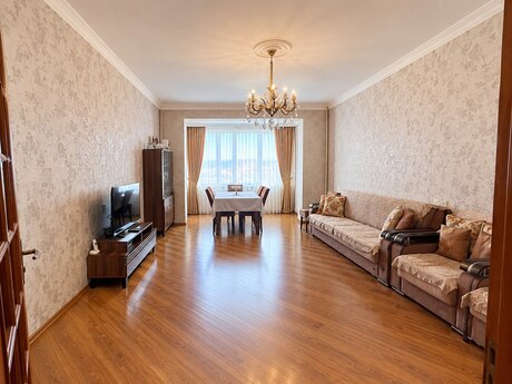 Elan №6520850 - Bakı, Elmlər Akademiyası m., 2 otaqlı, 65 m², 5/5 mərtəbə