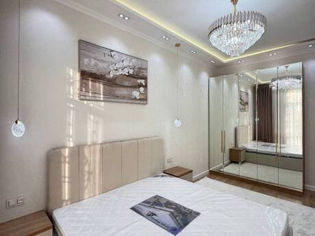 2-room new-build apartment for rent in Renessans Palace, 85 m², 1 900 AZN/mo, photo 4 / 9