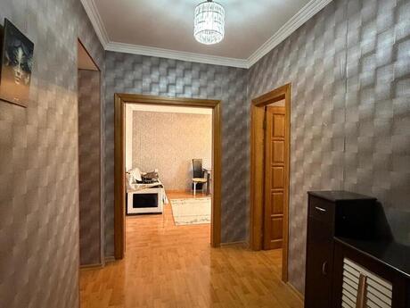 İnşaatçılarda 2 otaqlı köhnə tikili mənzil satılır, 61 m², 175 000 AZN, şəkil 4 / 12