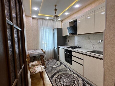 Elmlər Akademiyasında 2 otaqlı köhnə tikili mənzil satılır, 70 m², 250 000 AZN, şəkil 2 / 7