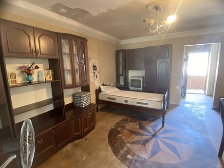 Bakıxanovda 2 otaqlı köhnə tikili mənzil kirayə verilir, 45 m², 350 AZN/ay, şəkil 3 / 10