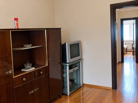Memar Əcəmidə 2 otaqlı köhnə tikili mənzil kirayə verilir, 40 m², 550 AZN/ay, şəkil 5 / 8
