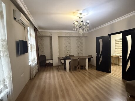 Elan №6521035 - Bakı, Xalqlar Dostluğu m., 3 otaqlı, 130 m², 2/3 mərtəbə