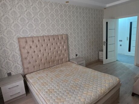 8 Noyabrda 3 otaqlı yeni tikili mənzil kirayə verilir, 135 m², 1 050 AZN/ay, şəkil 2 / 9