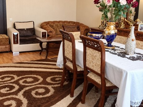 3-room new-build apartment for rent in 8 Noyabr, 125 m², 1 000 AZN/mo, photo 2 / 8