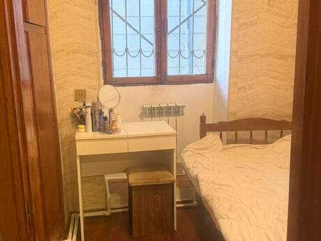 28 Mayda 2 otaqlı köhnə tikili mənzil satılır, 55 m², 180 000 AZN, şəkil 5 / 6