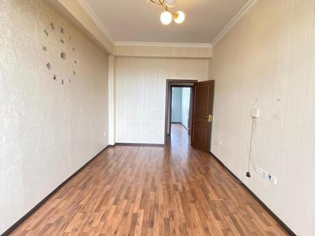 Elan №6521199 - Bakı, İnşaatçılar m., 3 otaqlı, 80 m², 7/10 mərtəbə