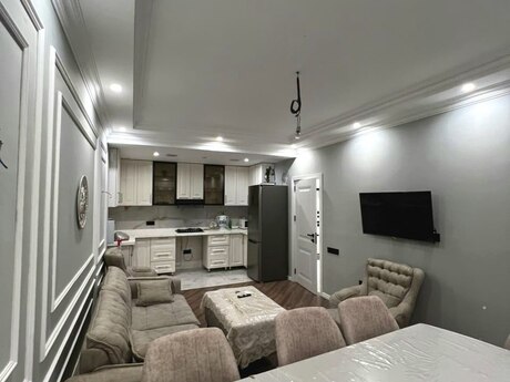 İnşaatçılarda 3 otaqlı yeni tikili mənzil kirayə verilir, 90 m², 770 AZN/ay, şəkil 2 / 12