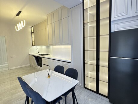 4-room new-build apartment for sale in Nərimanov, 142 m², 580 000 AZN, photo 5 / 12