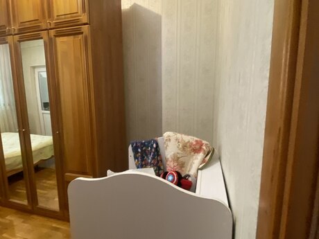 3-room new-build apartment for rent in Memar Əcəmi, 128 m², 800 AZN/mo, photo 5 / 11