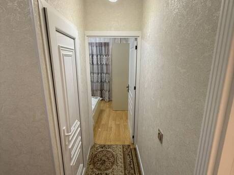 Yeni Günəşlidə 2 otaqlı köhnə tikili mənzil kirayə verilir, 40 m², 500 AZN/ay, şəkil 2 / 10