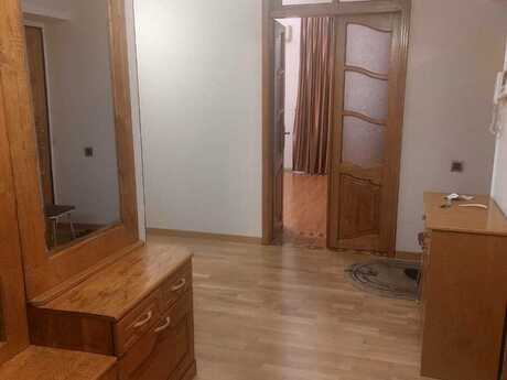 Gənclikdə 3 otaqlı köhnə tikili mənzil kirayə verilir, 130 m², 1 000 AZN/ay, şəkil 3 / 12
