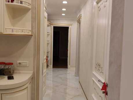 5-room old-build apartment for sale in Azadlıq Prospekti, 110 m², 360 000 AZN, photo 4 / 12