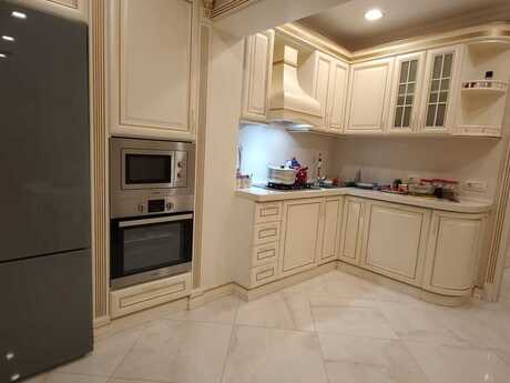 5-room old-build apartment for sale in Azadlıq Prospekti, 110 m², 360 000 AZN, photo 2 / 12