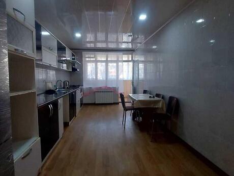 Продаётся 4-комнатная квартира в старом фонде, Nərimanov, 100 м², 260 000 AZN, фото 2 / 12