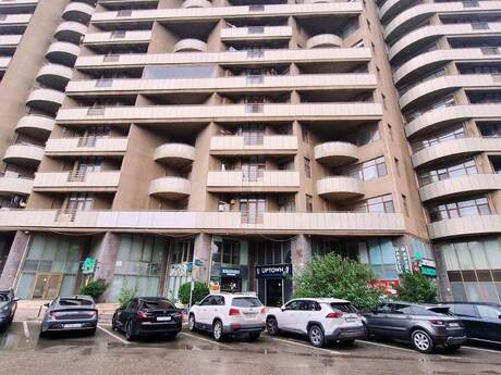 3 otaq · 120 m² · 12/17 mərtəbə, Elmlər Akademiyası