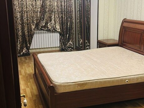 Сдаётся 2-комнатная квартира в старом фонде, Nəriman Nərimanov, 65 м², 649 AZN/мес, фото 4 / 11