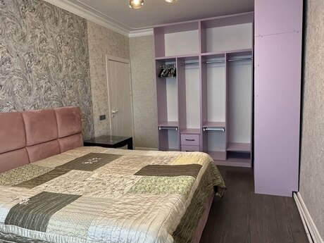 Yeni Yasamalda 5 otaqlı köhnə tikili mənzil satılır, 130 m², 290 000 AZN, şəkil 4 / 12