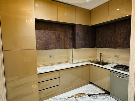 3-room new-build apartment for rent in Ağ şəhər, 95 m², 1 500 AZN/mo, photo 3 / 9
