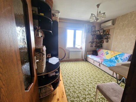 Продаётся 1-комнатная квартира в старом фонде, İnşaatçılar, 30 м², 110 000 AZN, фото 2 / 4