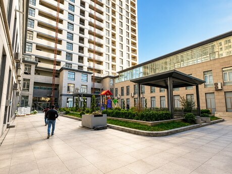 Pilot Həyat Residence kompleksində 3 otaqlı yeni tikili mənzil satılır, 145 m², 440 000 AZN, şəkil 2 / 7