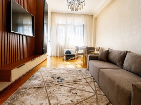 2-комн. · 70 m² · 6/16 этаж, Həzi Aslanov