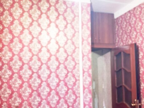 8-ci mikrorayonda 2 otaqlı köhnə tikili mənzil satılır, 47 m², 141 000 AZN, şəkil 2 / 9