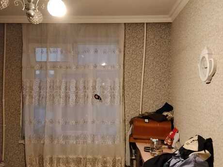 Əhmədlidə 2 otaqlı köhnə tikili mənzil satılır, 55 m², 156 000 AZN, şəkil 2 / 7