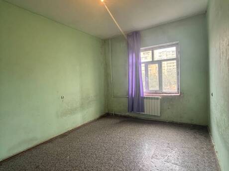 Продаётся 3-комнатная квартира в старом фонде, Massiv V, 80 м², 148 000 AZN, фото 5 / 12