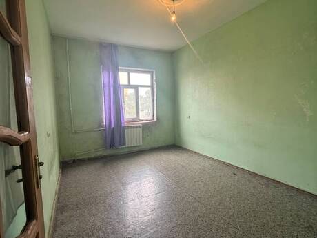 Продаётся 3-комнатная квартира в старом фонде, Massiv V, 80 м², 148 000 AZN, фото 4 / 12