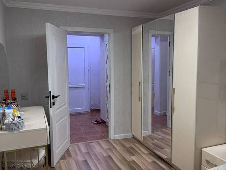 Neftçilərdə 2 otaqlı köhnə tikili mənzil satılır, 55 m², 155 000 AZN, şəkil 4 / 9