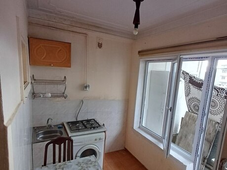 1-room old-build apartment for rent in Əhmədli, 40 m², 350 AZN/mo, photo 2 / 4
