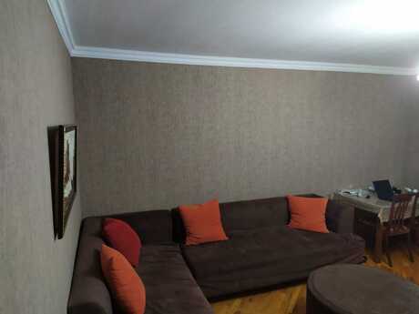 Sahildə 3 otaqlı köhnə tikili mənzil kirayə verilir, 90 m², 1 000 AZN/ay, şəkil 3 / 12
