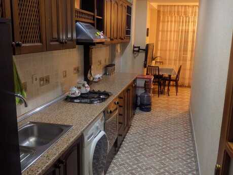 Sahildə 3 otaqlı köhnə tikili mənzil kirayə verilir, 90 m², 1 000 AZN/ay, şəkil 4 / 12