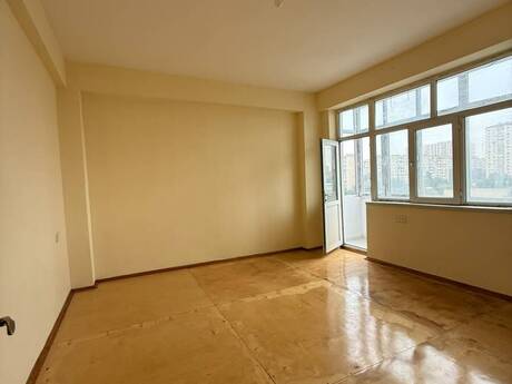 Əhmədlidə 2 otaqlı köhnə tikili mənzil satılır, 61 m², 150 000 AZN, şəkil 3 / 12