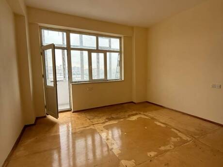 Əhmədlidə 2 otaqlı köhnə tikili mənzil satılır, 61 m², 150 000 AZN, şəkil 4 / 12