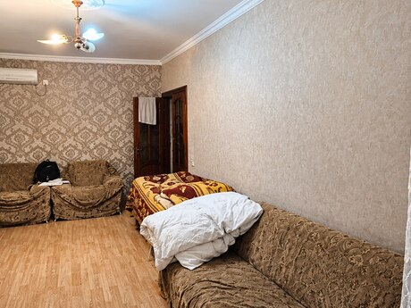 Продаётся 2-комнатная квартира в старом фонде, Xalqlar Dostluğu, 65 м², 130 000 AZN, фото 2 / 8