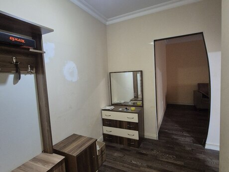 Объявление №6521797 - Баку, м. Халглар Достлугу, 2-комн., 52 м², 1/9 этаж