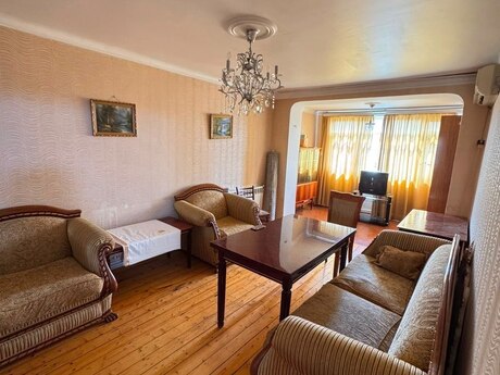 Gənclikdə 3 otaqlı köhnə tikili mənzil kirayə verilir, 65 m², 850 AZN/ay, şəkil 2 / 12