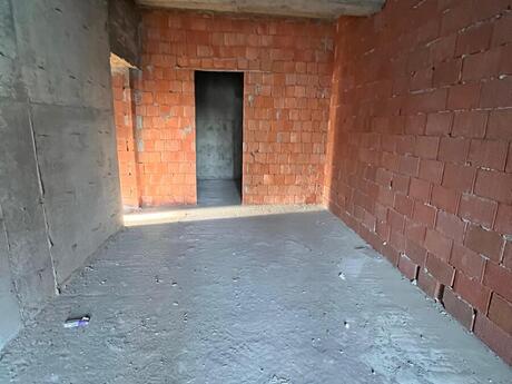 4 rooms · 152 m²