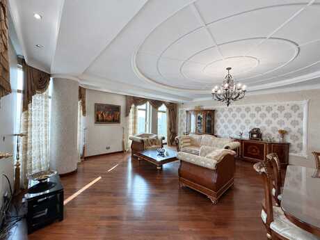 28 Mayda 4 otaqlı yeni tikili mənzil satılır, 190 m², 850 000 AZN, şəkil 2 / 12