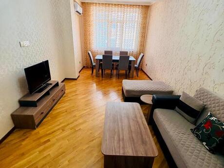 2-room new-build apartment for rent in Gənclik, 74,6 m², 799 AZN/mo, photo 4 / 8