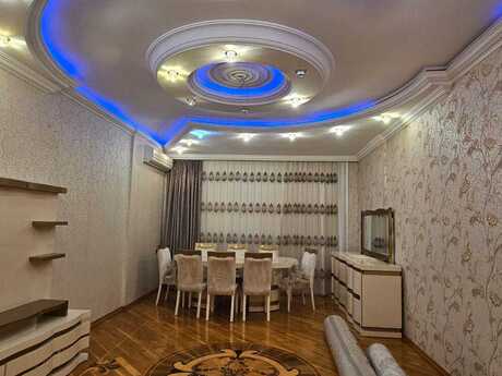 Продаётся 3-комнатная квартира в новостройке, Nəriman Nərimanov, 135 м², 330 000 AZN, фото 2 / 12