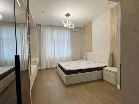 Сдаётся 3-комнатная квартира в новостройке, Elmlər Akademiyası, 170 м², 3 000 AZN/мес, фото 5 / 12