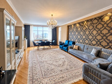 3 otaq · 150 m² · 11/17 mərtəbə, Altes Plaza