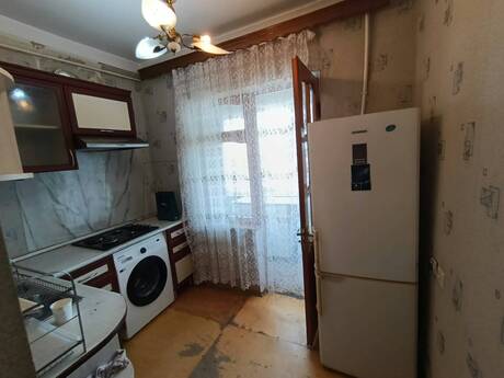 Сдаётся 2-комнатная квартира в старом фонде, Yeni Günəşli, 60 м², 500 AZN/мес, фото 3 / 12